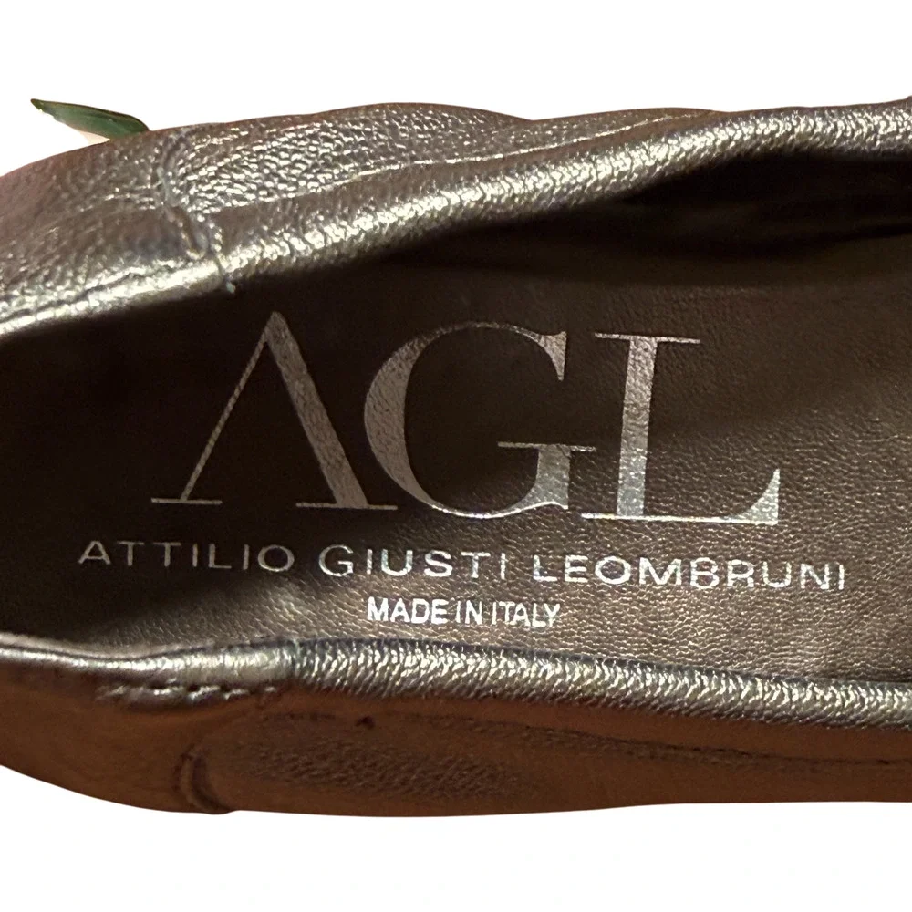 AGL Attilio Giusti Leombruni Women 37.5/US 7. 5 Flats Black Patent Silver Buckle